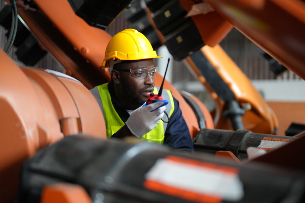 What Is The Work Environment Of A Heavy Equipment Operator