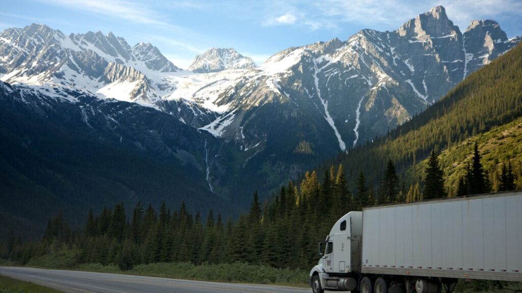 How Many Hours Can a Long-Haul Trucker Drive?