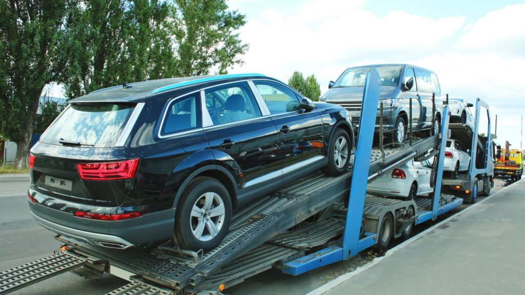 Benefits of Choosing Enclosed Auto Transport 